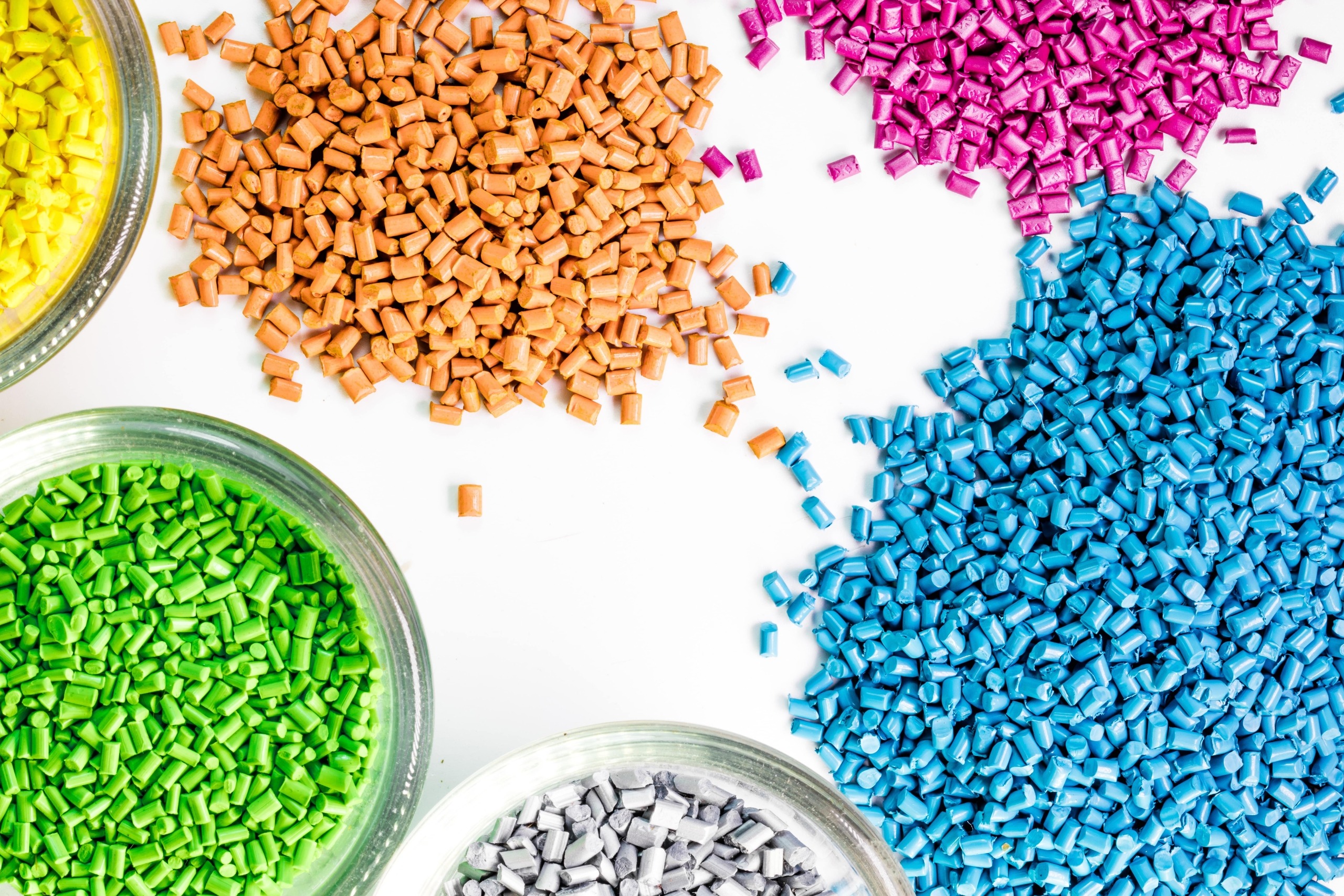 choosing the right materieral for injection molding