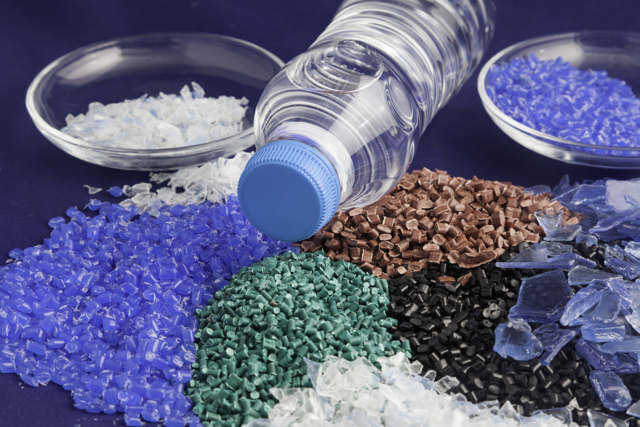 common plastic for injection molding - PET
