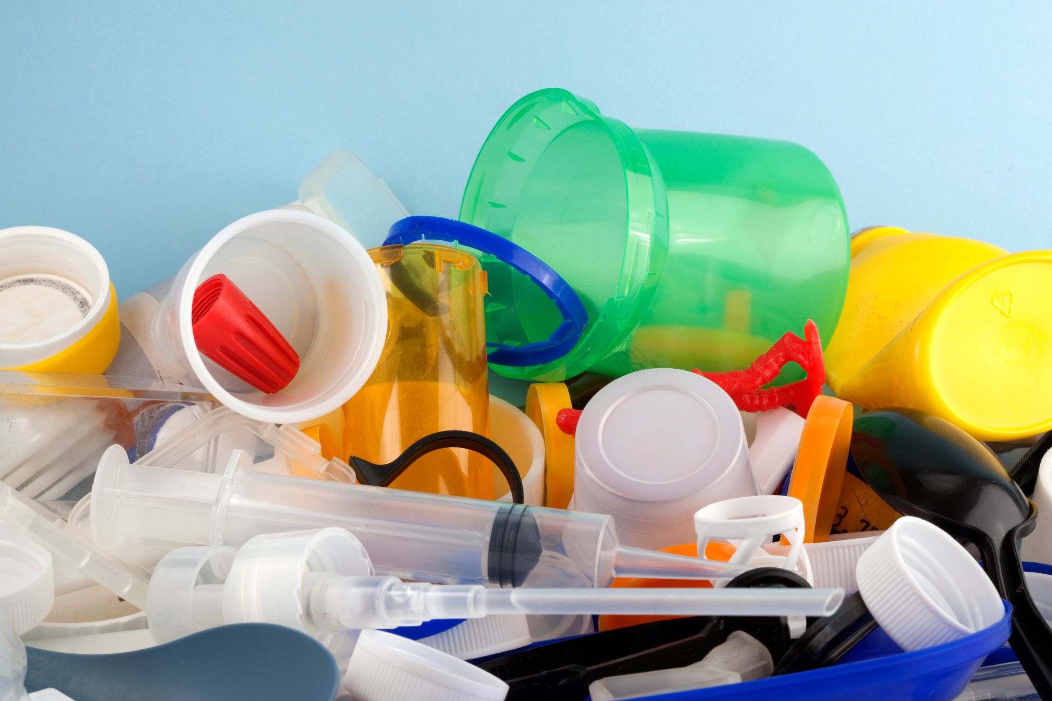 The different between Plastics and Polymers-1