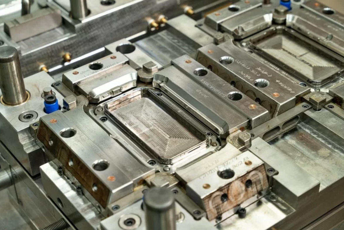 injection molding mold base-1